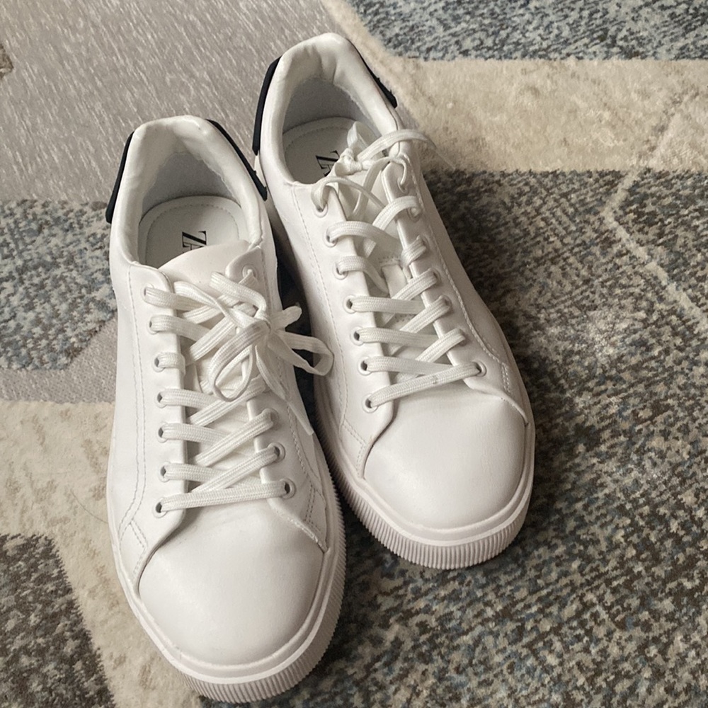 Zara white shoes, size 40